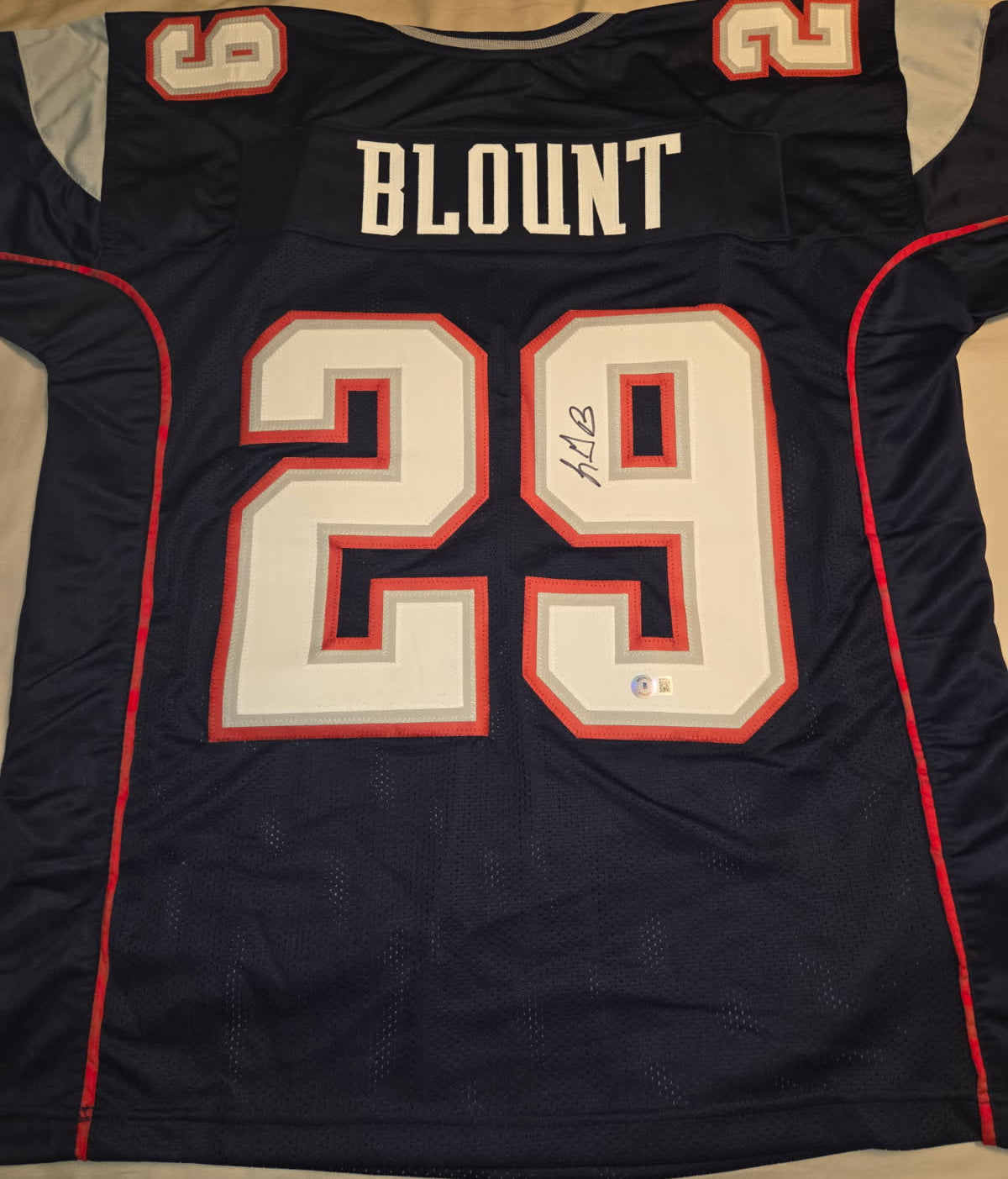 LeGarrette Blount Signed Jersey (Beckett)