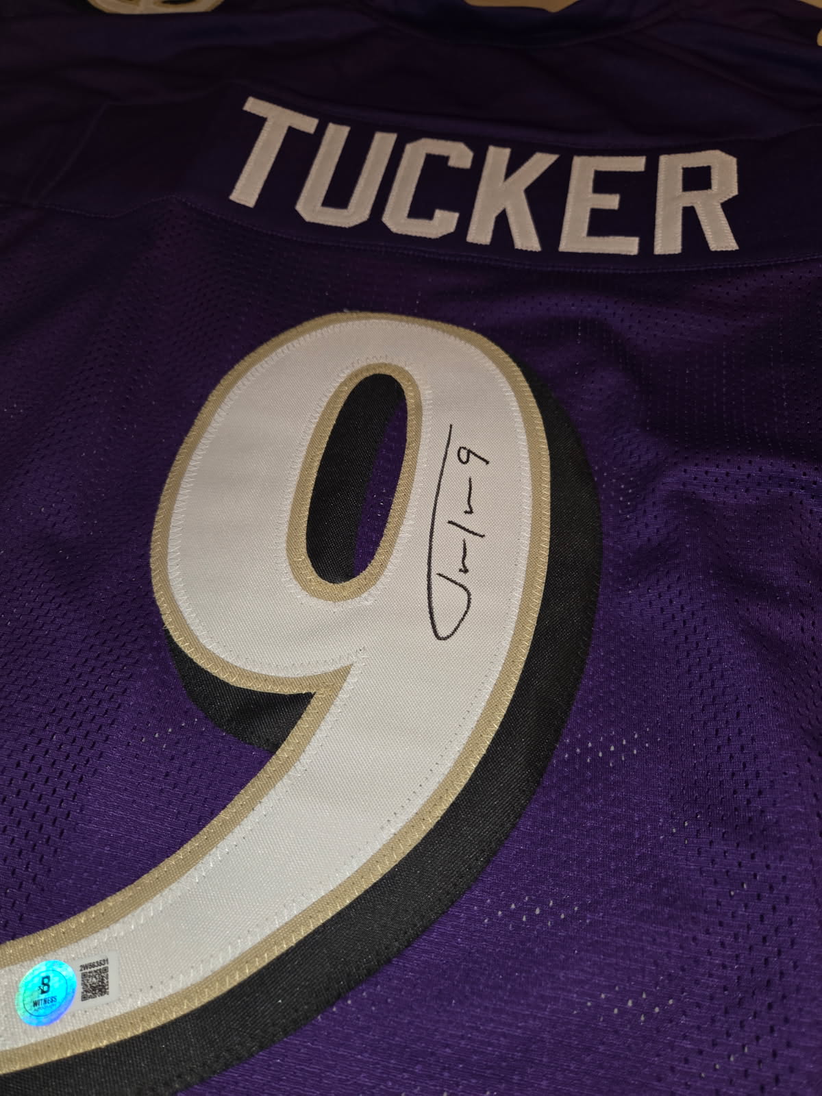 Juston Tucker Signed Jersey (Beckett)