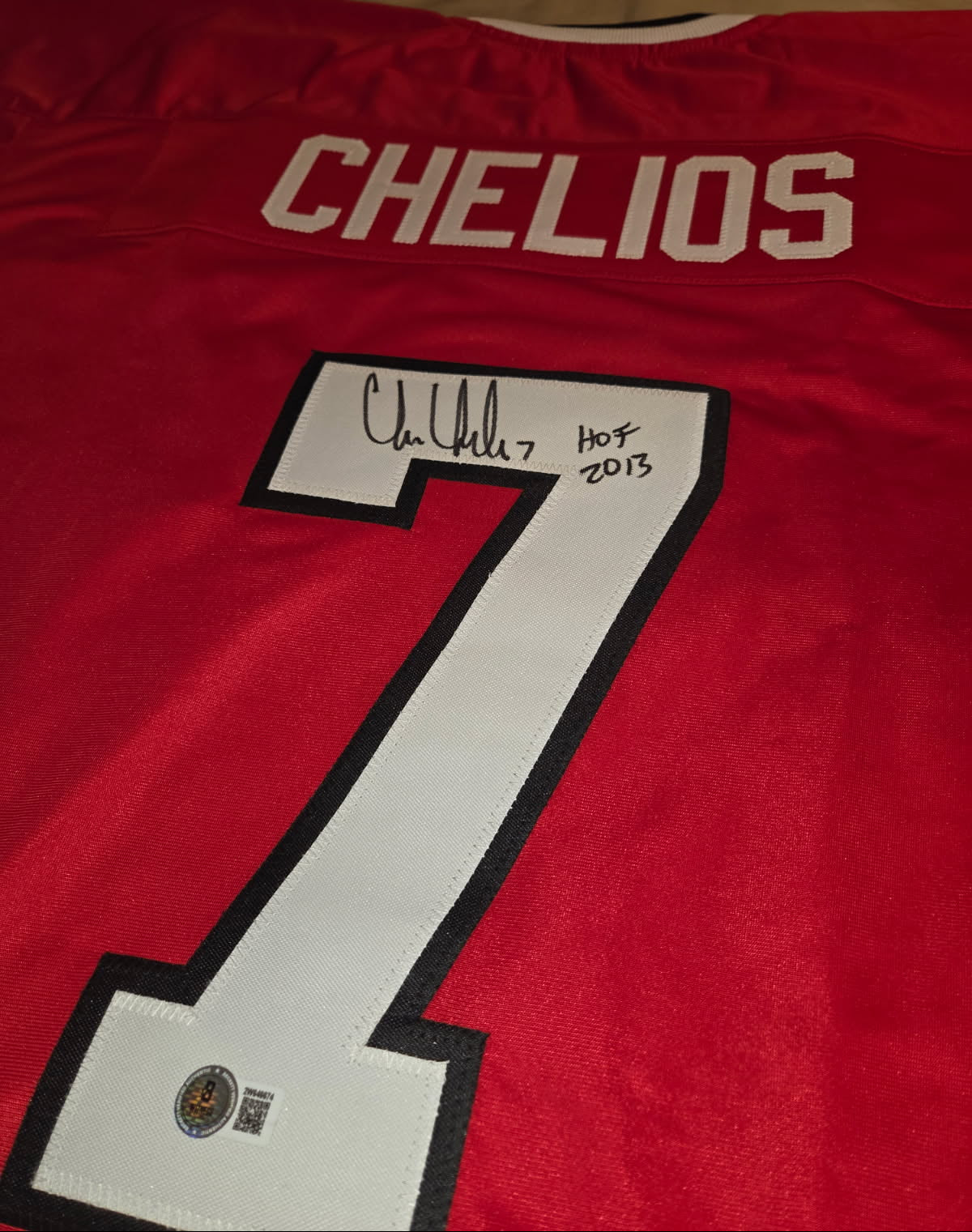Chris Chelios Signed Jersey (Beckett)