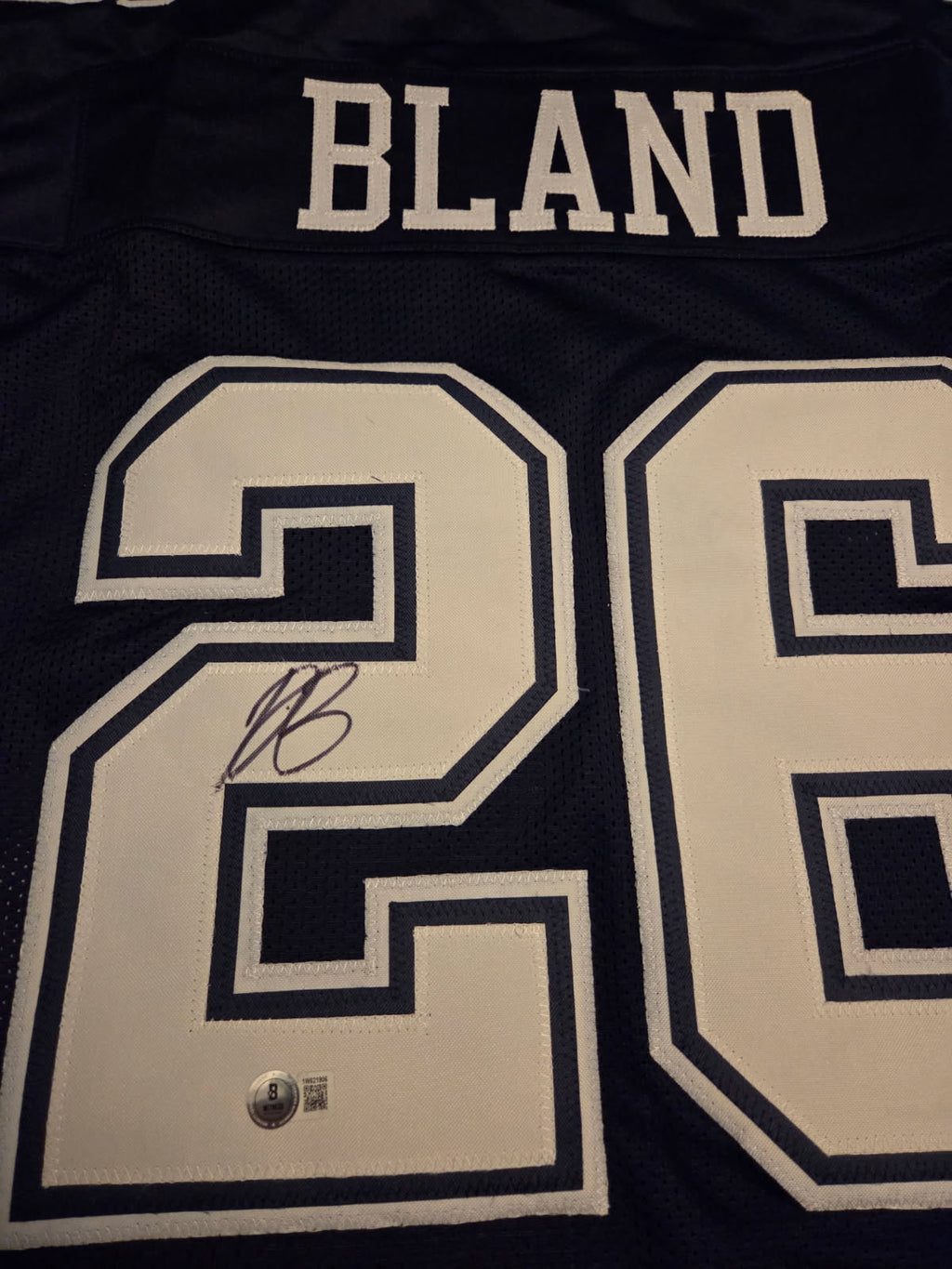 DaRon Bland Signed Jersey (Beckett)