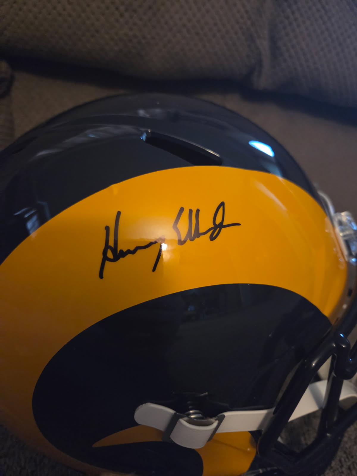 Henry Ellard Signed Rams Full-Size Speed Helmet (Schwartz)